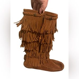 MINNETONKA calf height leather fringe boots